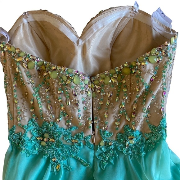 Beaded Prom Dress Size 2 - Picture 5 of 14